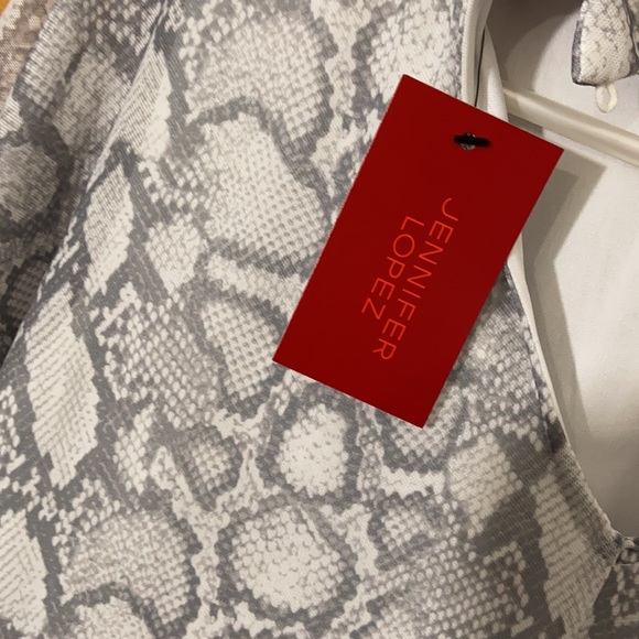 Top - Picture 4 of 4